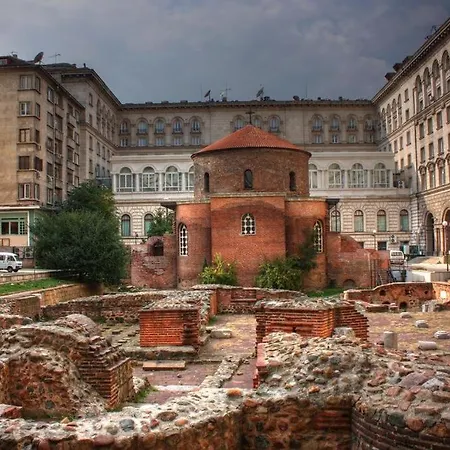 Daire Spacious Next To South Park просторен до южен парк Location Sofya