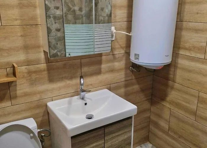 Spacious Next To South Park просторен до южен парк Location 索菲亞