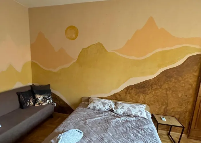 Spacious Next To South Park просторен до южен парк Location * 索菲亞