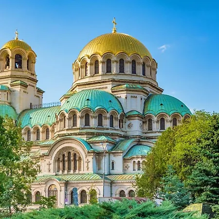 Spacious Next To South Park просторен до южен парк Location Daire