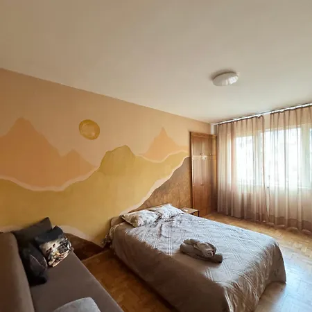 Spacious Next To South Park просторен до южен парк Location Apartment *