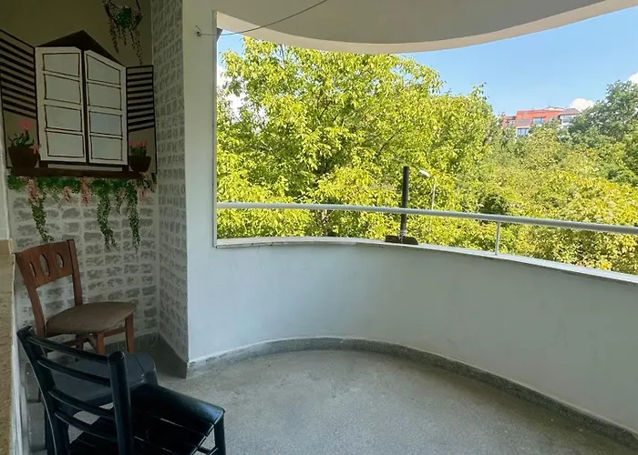 Spacious Next To South Park просторен до южен парк Location Appartamento